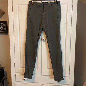 Hollister Super Skinny Chino Size 26/30